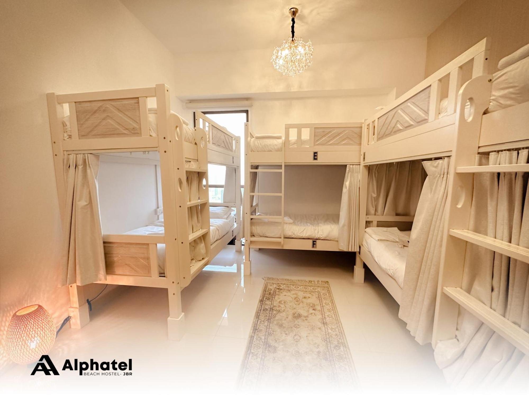 Privatunterkunft Alphatel Jbr Marina
