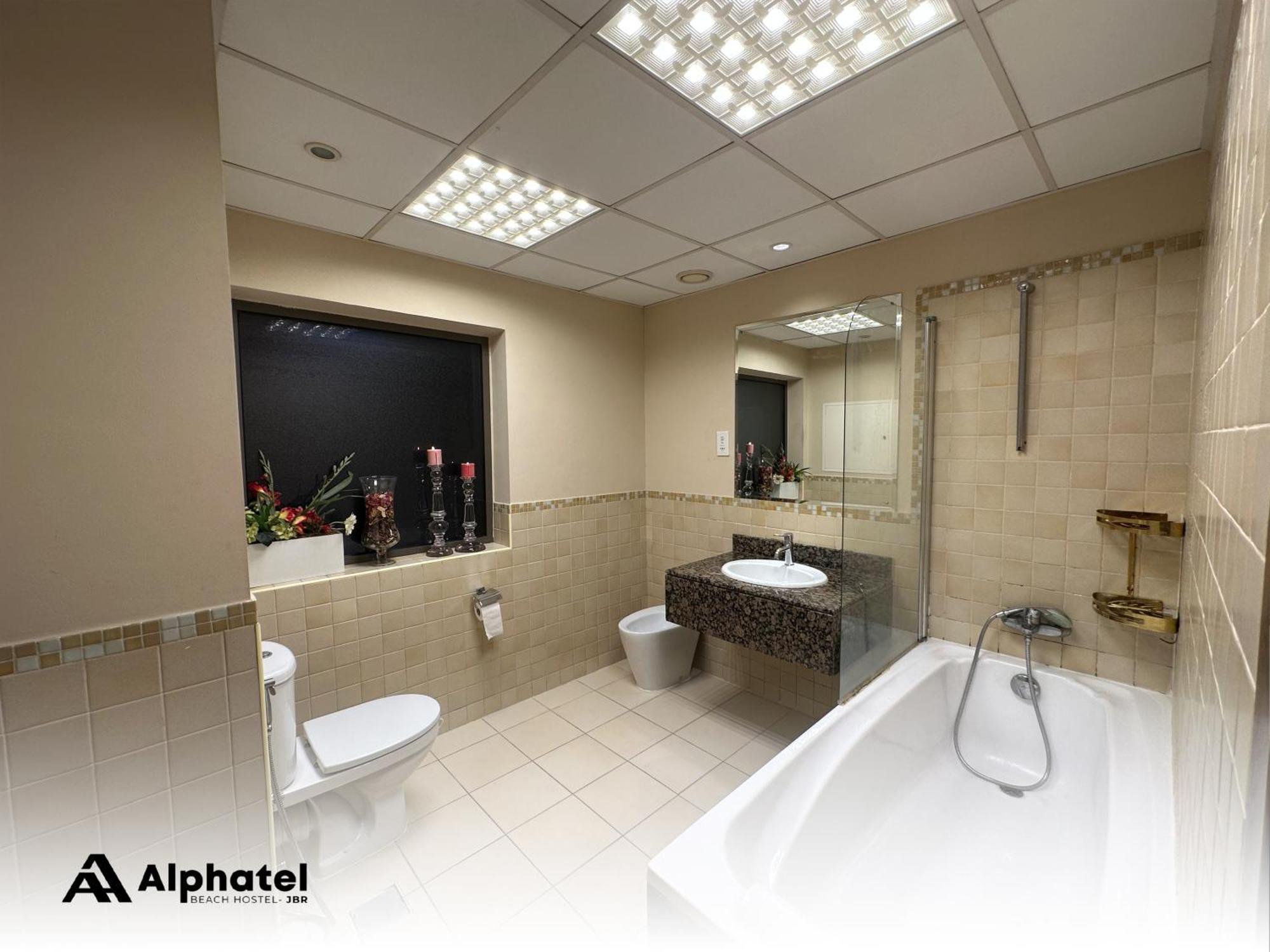 Privatunterkunft Alphatel Jbr Marina